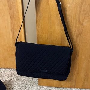 Vera Bradley navy blue laptop messenger bag like new